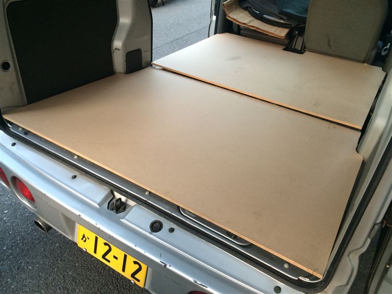 クリッパーバン 71v 72v 軽で車中泊 クリッパー ミニキャブで床貼りチャレンジ By いけだっちょ みんカラ
