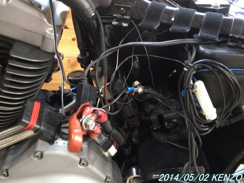 ハーレー スポーツスター バッテリー交換 2回目 ハーレーダビッドソン スポーツスターxl10r ロードスター By 健三 Kenzou みんカラ
