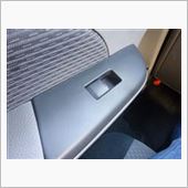 今回はNV350の内装パネルを使用して、<br />
<br />
マジカルアートレザー　専用カット品の施工をお届け！<br />
<br />
まずはノーマル状態。