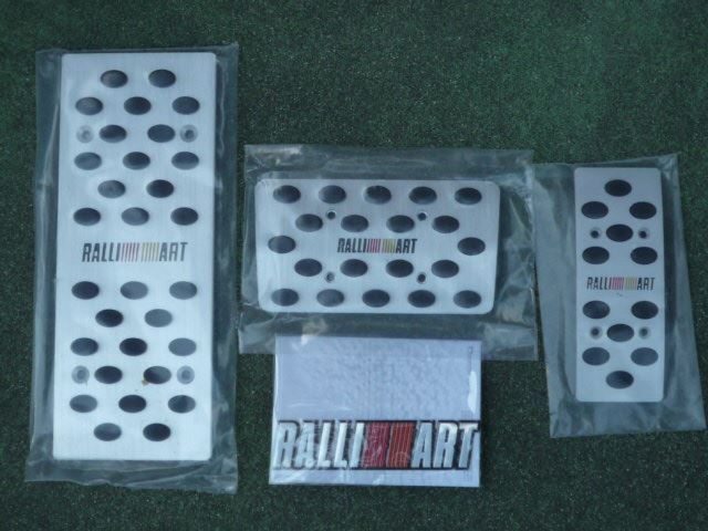 ☆ RALLIARTアルミペダルに満足！（三菱 デリカD:5・CV1W/CV2W