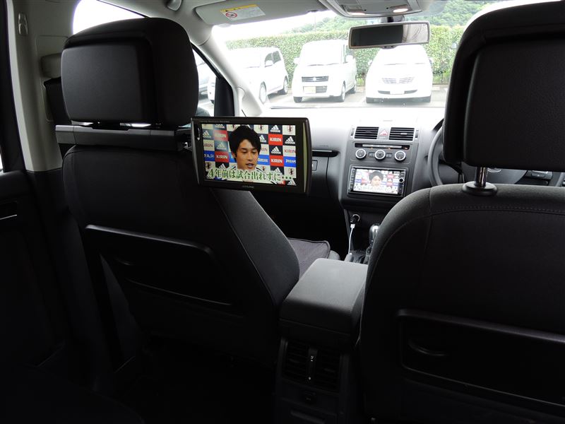 リアーモニター ALPINE PKG-M700SC 取付(フォルクスワーゲン リアーモニター ALPINE PKG-M700SC 取付(フォルクスワーゲン