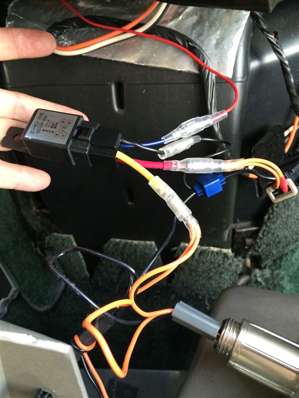 ついにシガーソケット アクセサリー電源化 シボレー アストロ By Gunastro みんカラ