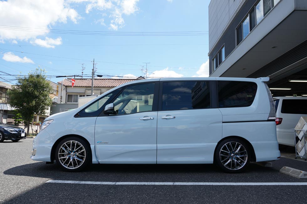 16インチ グレーアルミホイール/セレナC26型に使用 日産(純正) C26後期ハイウェイスター16インチアルミホイール の