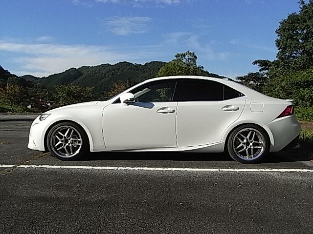 ZOOMダウンフォース(AWD) 車高落ち具合検証（レクサス IS・ASE30