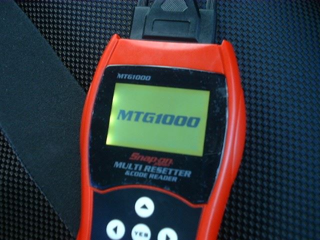 スナップオン故障診断機 MTG1000 Snap-on