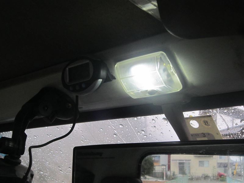 ledルームランプ取り付け 三菱 ミニキャブトラック By 暇人ぶぅ みんカラ