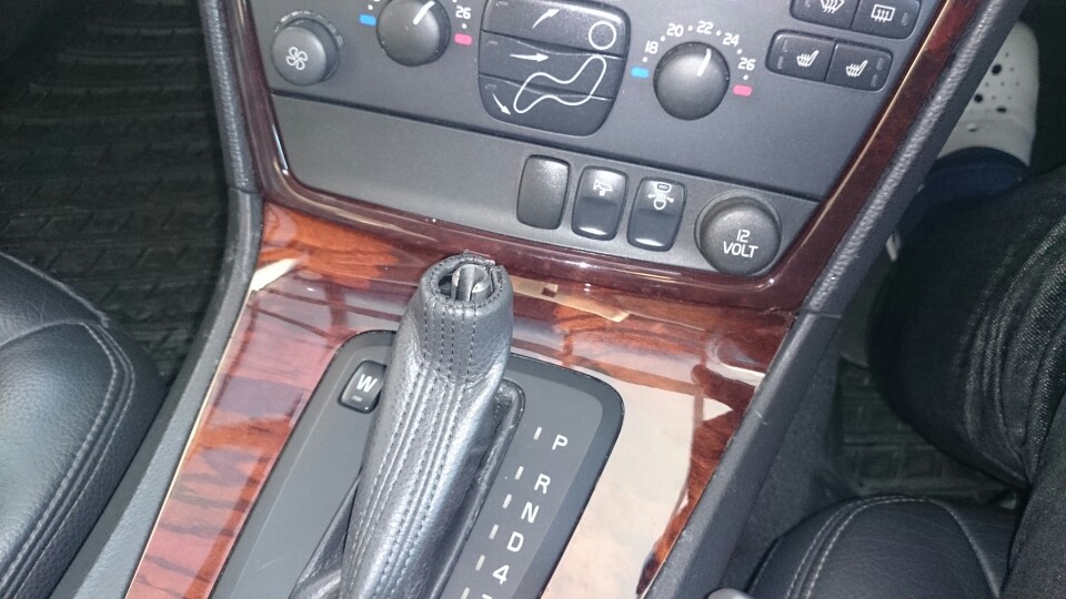 ボルボ 2013年モデル オールラインナップ試乗レポート Vol.2 「ボルボ V70・XC70」編／今井優杏(画像ギャラリー No.14) |  【徹底検証】2025年新型車種ー試乗レポート【MOTA】