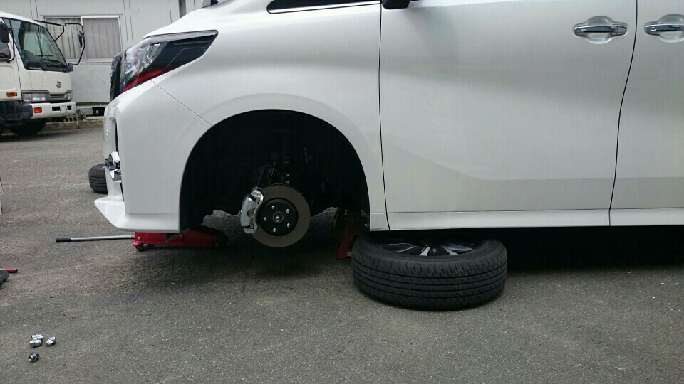 30系車高調取り付けフロント編 トヨタ アルファード By いっちー Agh30 みんカラ