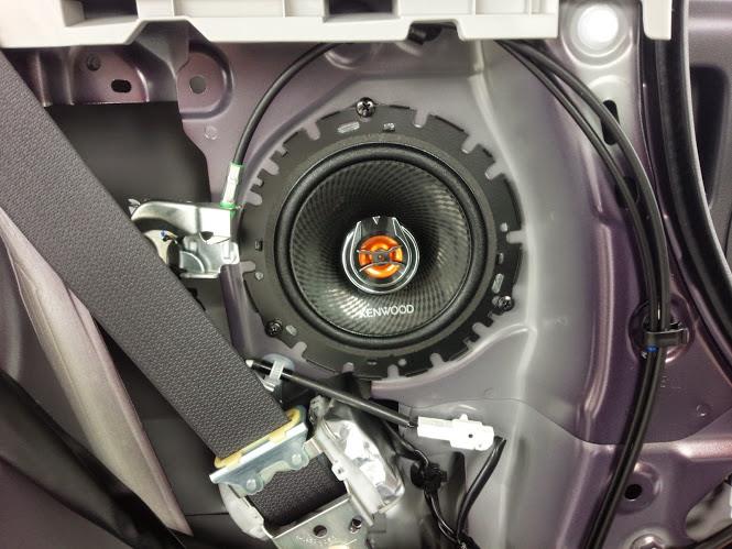 リヤスピーカー取り付け