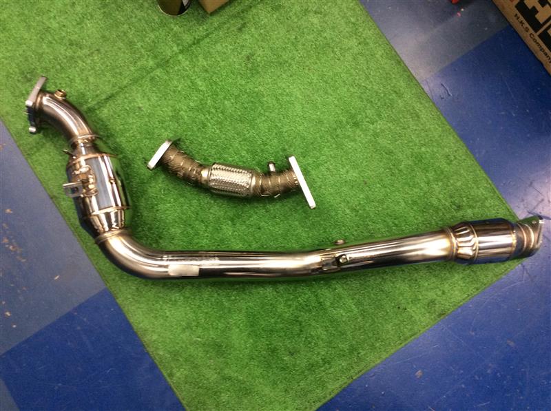 HKS フロントパイプ一体型メタルキャタライザー交換（スバル