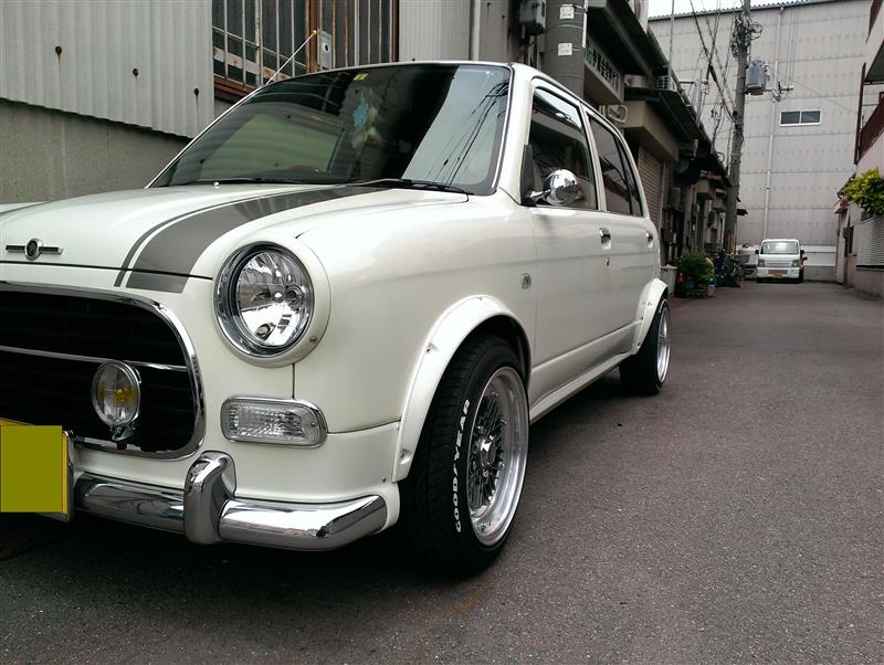 日本に L700系 ミラジーノ オーバーフェンダー 未使用FRPホワイト