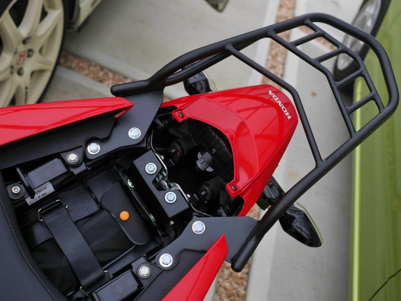 リアキャリアとトップケース(ホンダ CBR250R)by かづのり - みんカラ リアキャリアとトップケース(ホンダ CBR250R)by かづのり - みんカラ