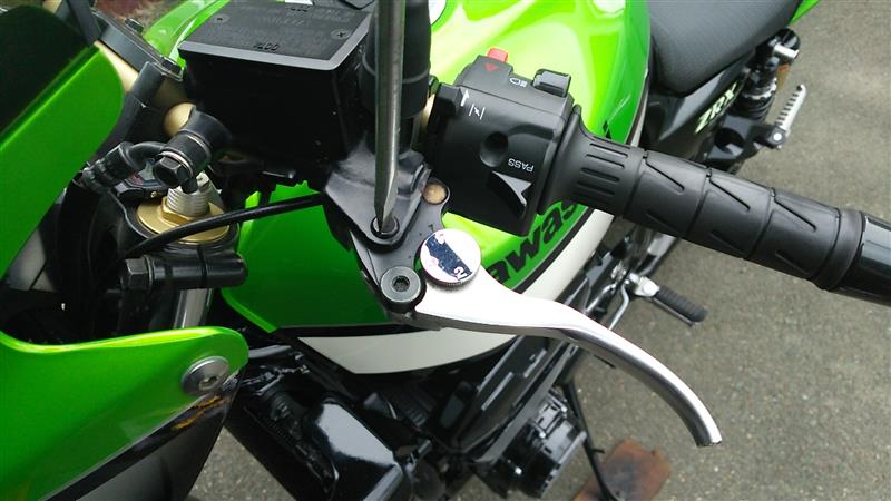 ブレーキレバー&クラッチレバー交換（カワサキ ZRX1200R）by