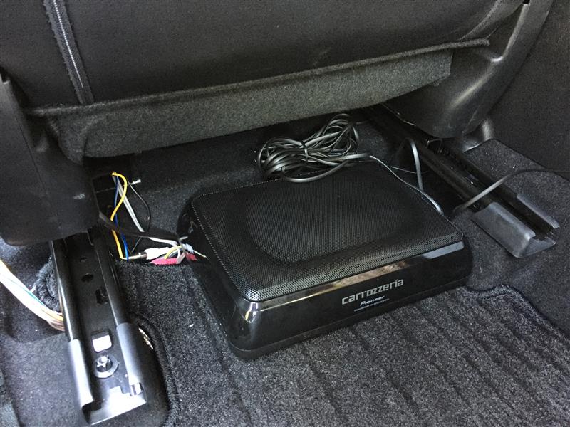 ウーファー（carrozzeria TS-WX120A）取付（マツダ デミオ・DJ