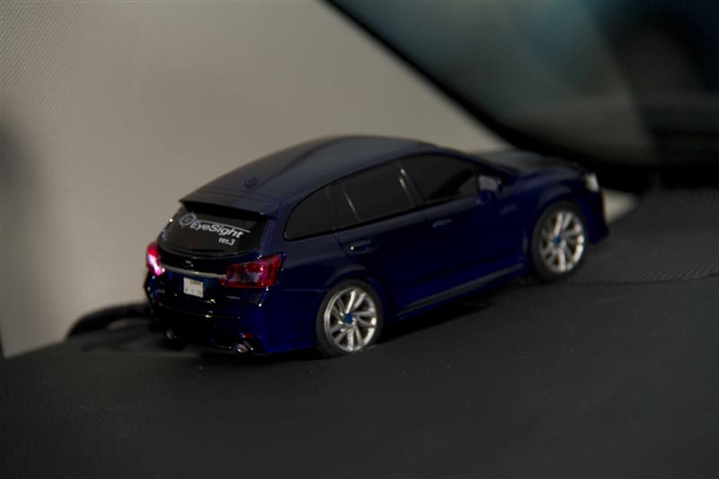 かわいい～！」 SUBARU ぶつからない！？ミニカー TOYOTA VOXY
