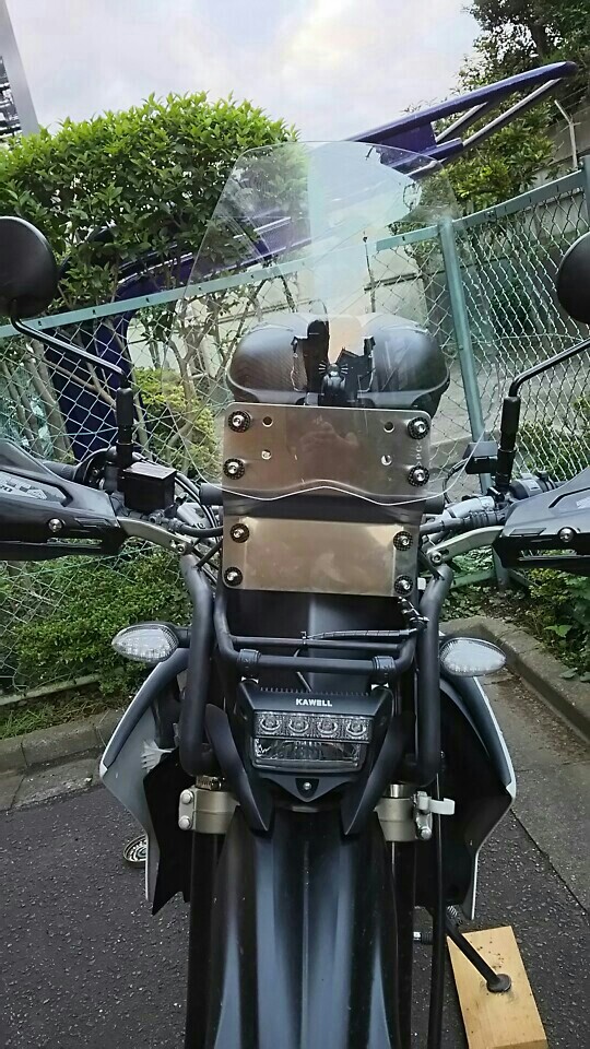 WR250 セロー用アドベンチャースクリーン 本ちゃん取り付け