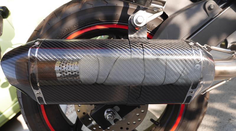 CBR250R LCIカーボンマフラー消音加工2(DIYサイレンサー) by かづのり - みんカラ CBR250R LCIカーボンマフラー消音加工2(DIYサイレンサー) by かづのり - みんカラ