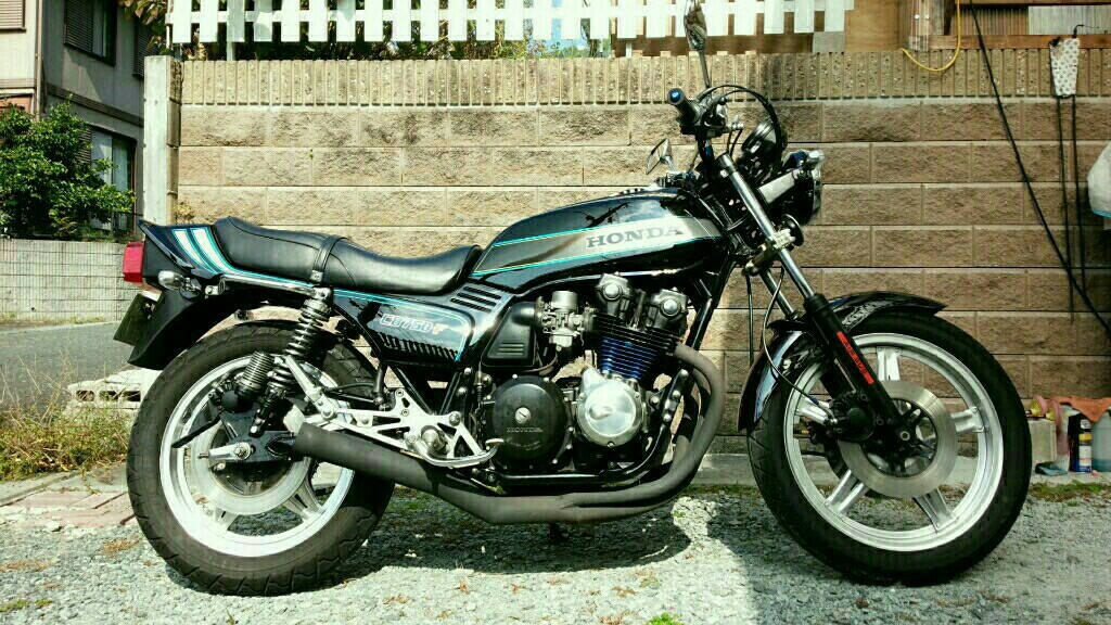 ホンダ ＣＢ７５０Ｆ フルカスタム 外装ＣＢＸカスタムカラー 正規国内モデル ＲＣ０４ フルエキ他｜Ｋ－ＳＰＥＣ 久留米本店  （株）野口自動車｜新車・中古バイクなら【グーバイク】