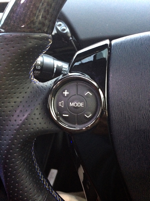 CAR MATEステアリングスイッチリング交換（シルバーからブラック