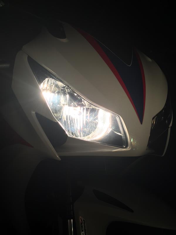 スフィア LEDライジング ヘッドライト取り付け（ホンダ CBR1000RR）by