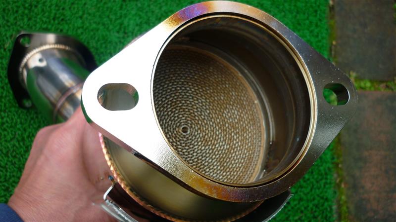 スポーツ触媒の取付・・・1（トヨタ マークII・X110系）by ぴぽ