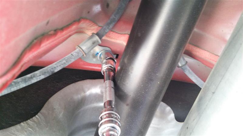 パーキングブレーキワイヤー交換（トヨタ ランドクルーザー80