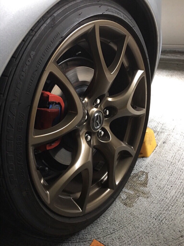 アクセラなどに流用できるマツダRX-8純正18インチ入庫です