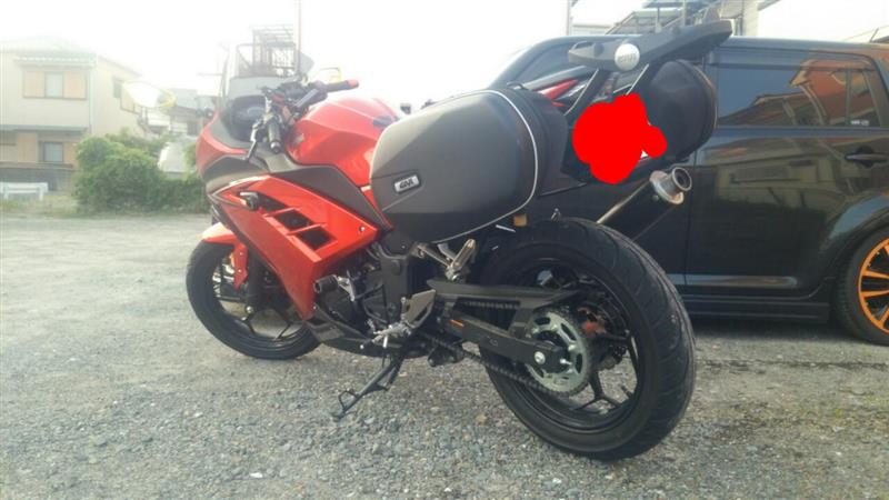 一番人気物 GIVI モノラック用フィッティング サイドバッグサポートの パーツ