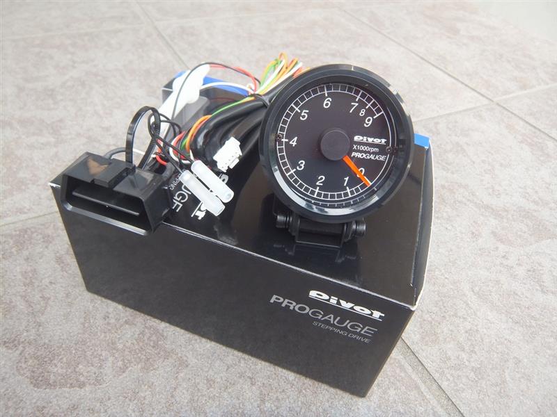 タコメーター PROGAUGE | メーター | 生産終了品 | PIVOT