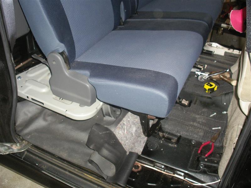 クルーズターボ用リアシート取付(ダイハツ ハイゼットカーゴ・S320