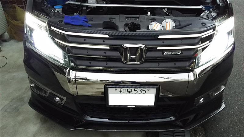 ステップワゴン Hidヘッドバルブ交換 ホンダ ステップワゴンスパーダ By あずこう みんカラ