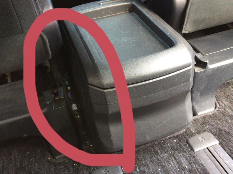 センターコンソールボックスを外してみた（トヨタ アルファード