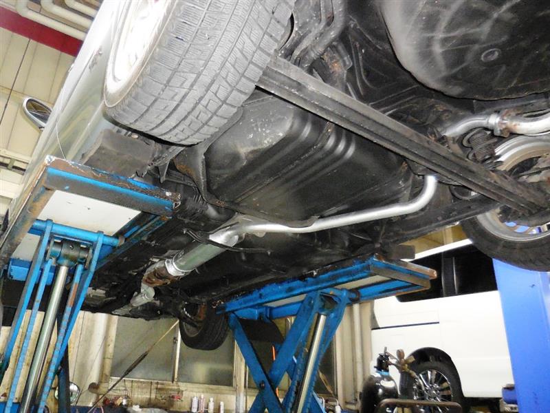 VZ-R 中間マフラー交換、ディーラーに頼んで正解!(日産 サニー・B15