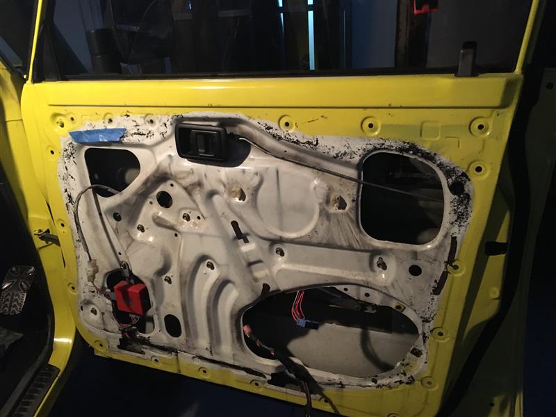 フロントウインドウモーター交換（トヨタ ランドクルーザー70