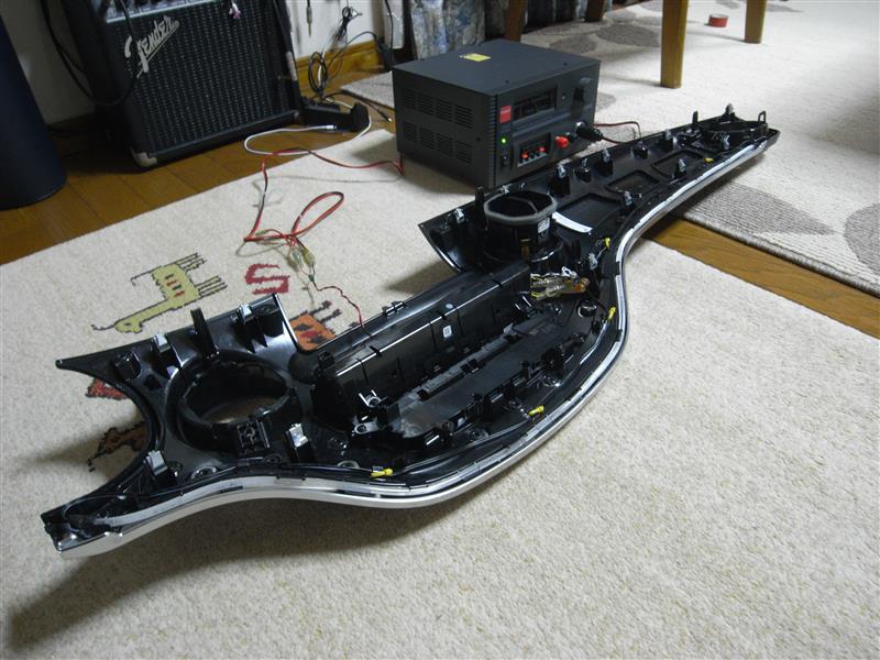 純正風アンビエントライトをつけてみた！（メルセデス・ベンツ V