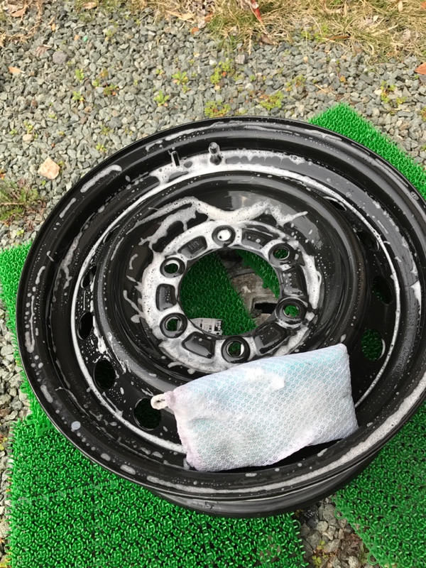 ハイエース純正スチールホイール 鉄チン 塗装 トヨタ カムロード By クレソンぱぱ みんカラ ハイエース純正スチールホイール 鉄チン 塗装 トヨタ カムロード By クレソンぱぱ みんカラ