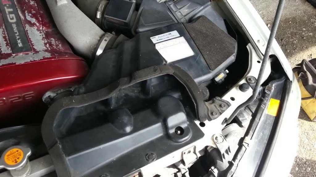 動画】HKSのエアクリに交換！（日産 スカイラインGT‐R・R34