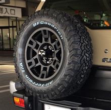 背面スペアタイヤをグッドリッチに（トヨタ FJクルーザー