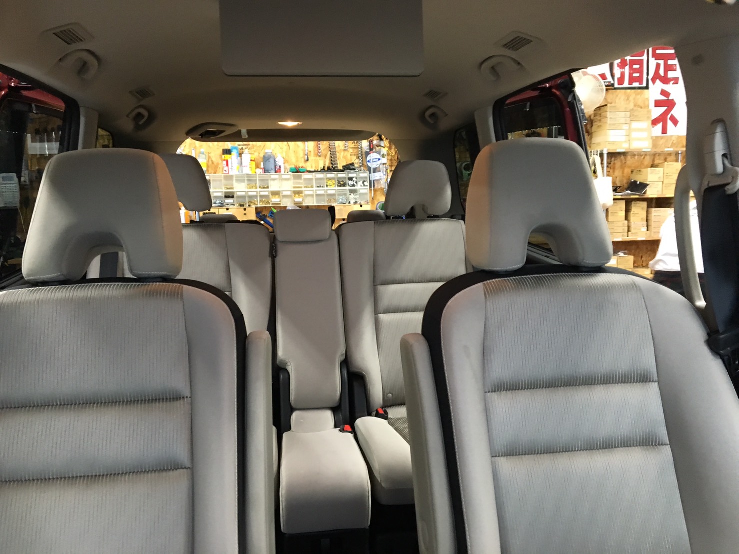 クラッツィオのシートカバー取付!!(日産 セレナ・C27)by ドライブ ...