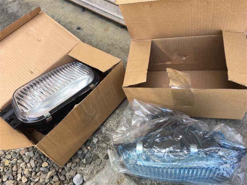 フォグランプ取り付け 三菱ふそう キャンター By 岐阜産十勝バター みんカラ