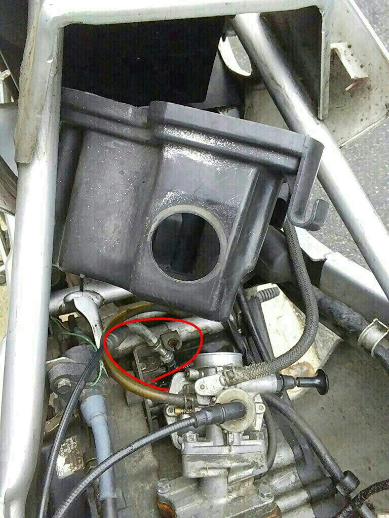 Ns 1 純正エアクリbox 取り付け その1 ホンダ Ns 1 By てぇかむ農道 Stay Cars みんカラ