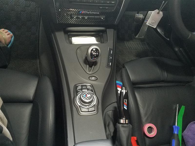 センターコンソールパネル 5Dカーボンシート施工 その1（BMW M3