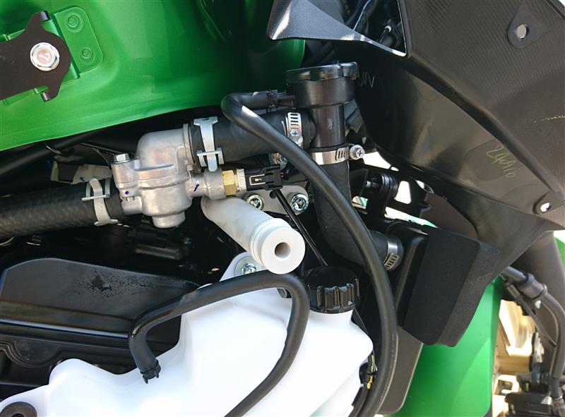 baby faceﾌﾚｰﾑｽﾗｲﾀﾞｰの取り付け（カワサキ Z250）by 宮城のあだ