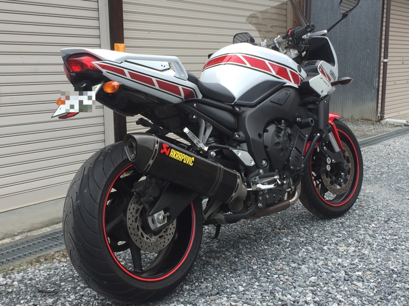 アクラポビッチ スリップオンマフラー交換（ヤマハ FZ1 Fazer