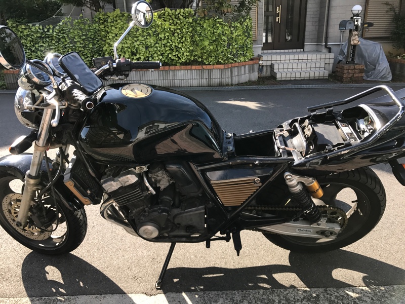 テールランプ球交換（ホンダ CB400 SUPER FOUR (スーパーフォア
