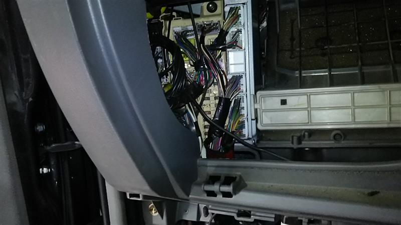 60系ノア エンジンコンピューター交換しました（トヨタ