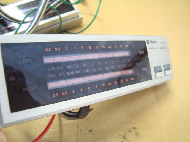 ☆ クラリオン インジケーター RCB-011 1台目 LED取替について