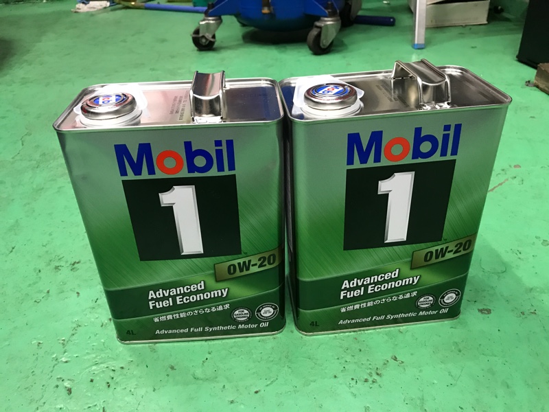 エンジンオイル交換 モービル1 0w-20（トヨタ ヴォクシー・70系