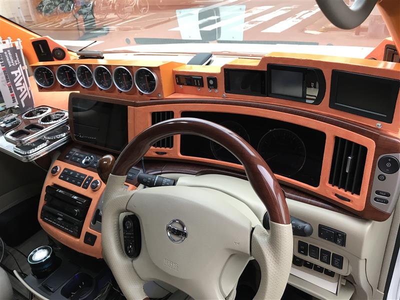 E51エルグランド純正運転席&助手席フロントパネル