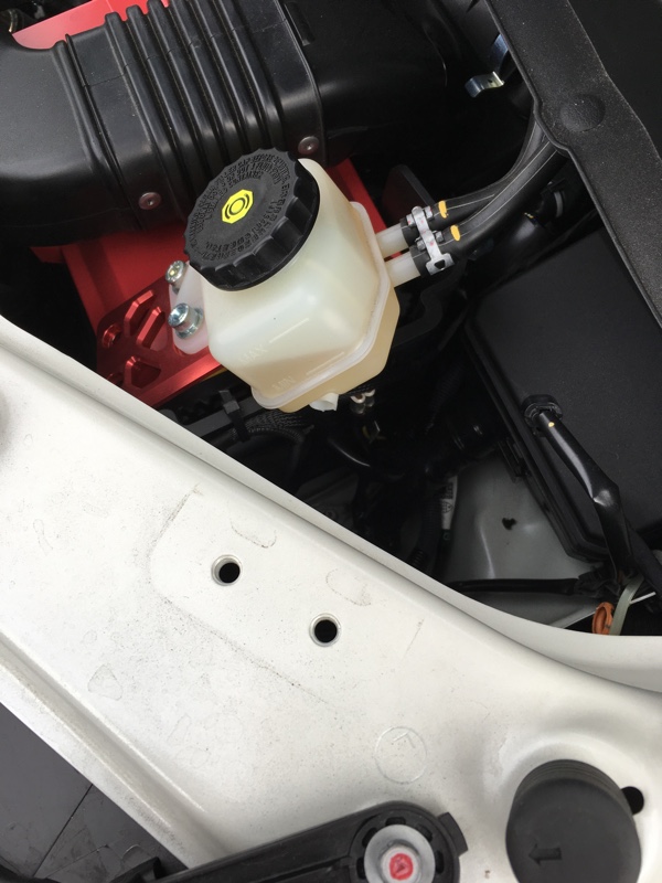 TGSオイルキャッチタンク取付け(三菱 デリカD:5・CV1W/CV2W/CV4W/CV5W TGSオイルキャッチタンク取付け(三菱 デリカD:5・CV1W/CV2W/CV4W/CV5W